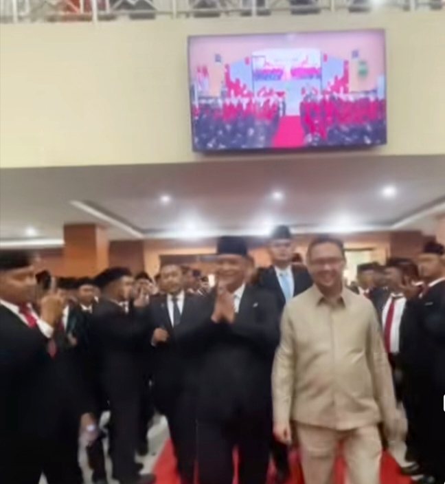 Plt Bupati Bekasi Lantik 1.564 Anggota BPD Periode 2026–2034, Tekankan Integritas dan Pengabdian untuk Masyarakat
